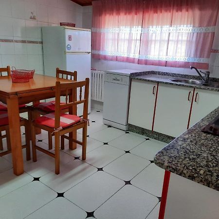 Appartamento Ático en O Grove con jardín  Esterno foto